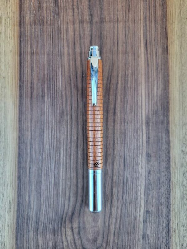 Roller Arteixo, bois exotique inconnu