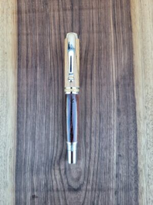 Stylo-plume Barbadás, hêtre échauffé / bois de violette