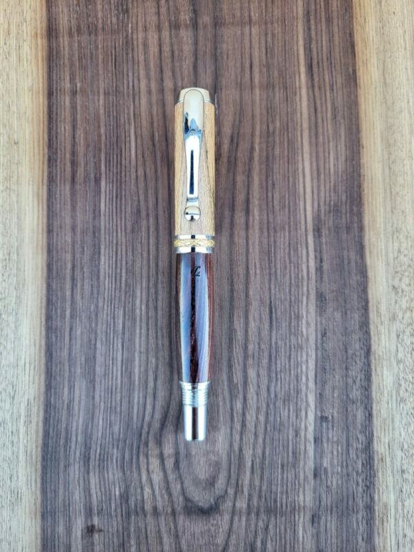 Stylo-plume Barbadás, hêtre échauffé / bois de violette