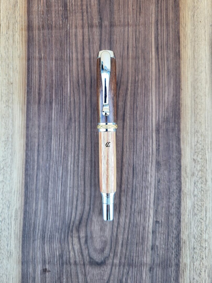 Stylo-plume Barbadás, palissandre et bois de rose 1 Stylo-plume Barbadás, palissandre et bois de rose