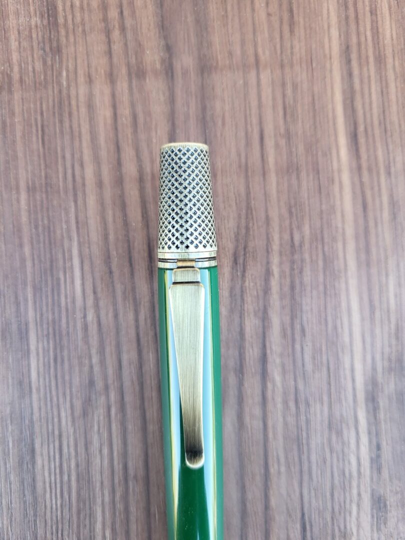 Stylo-bille Samos galalithe verte 4 Stylo-bille Samos galalithe verte – Image 4