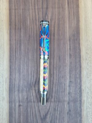Stylo-plume Vilar, résine bleue, Lego & loupe de frêne, lamellé teinté multicolore