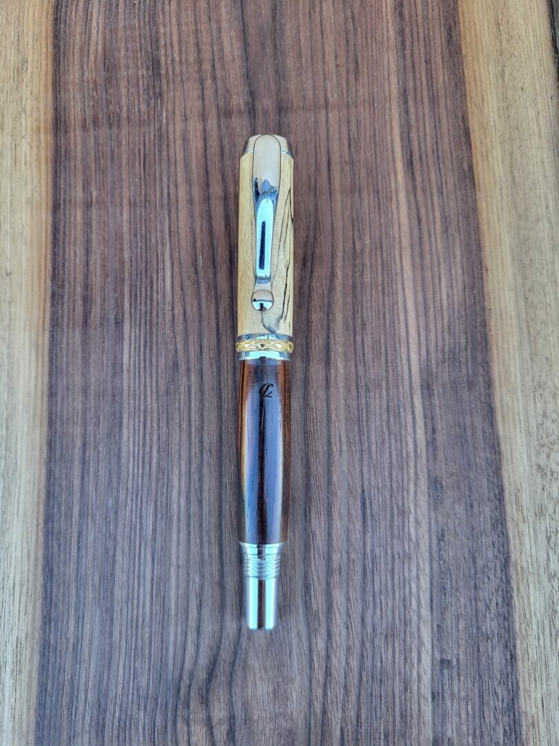 Stylo-plume Barbadás, hêtre échauffé / cocobolo 1 Stylo-plume Barbadás, hêtre échauffé / cocobolo