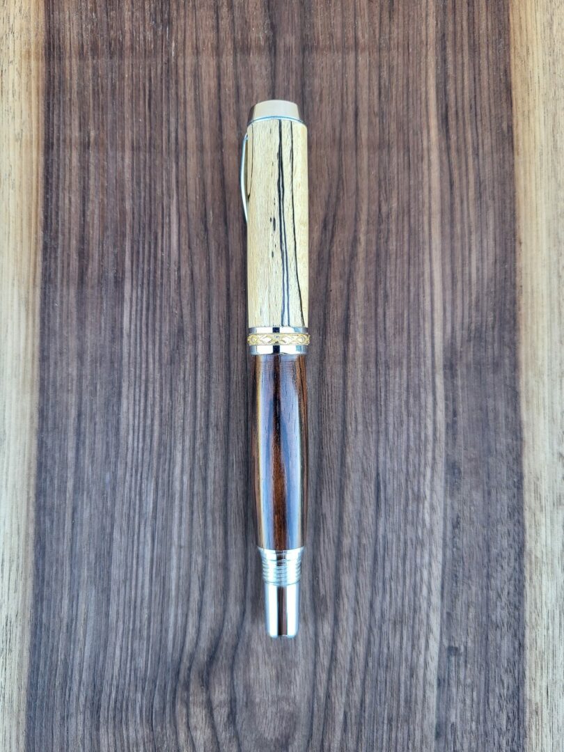 Stylo-plume Barbadás, hêtre échauffé / cocobolo 2 Stylo-plume Barbadás, hêtre échauffé / cocobolo – Image 2