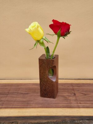 Soliflore ajouré en azobé – motif amande