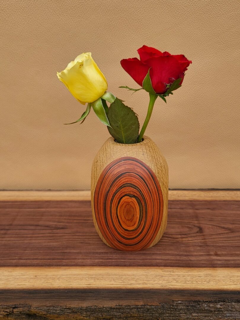 Soliflore en chêne et placage de cocobolo 3 Soliflore en chêne et placage de cocobolo – Image 3