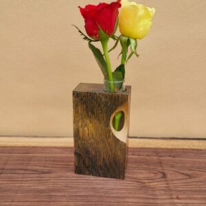 Soliflore ajouré en chêne ébonisé – motif amande