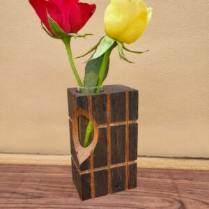 Soliflore ajouré & rainuré en chêne ébonisé – motif amande