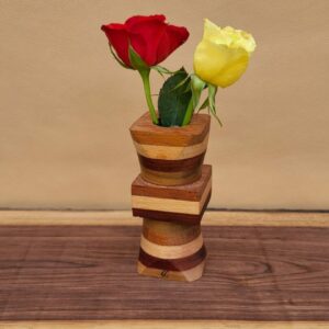 Soliflore en iroko, hêtre, padouk et noyer