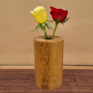 Soliflore en noyer, chêne et OSB – pyrogravé main